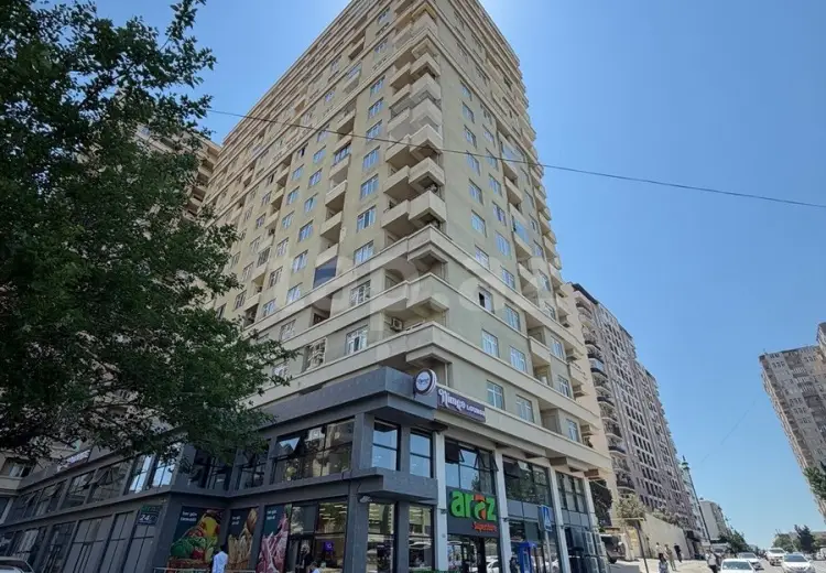 3 otaqlı mənzil , Bakı