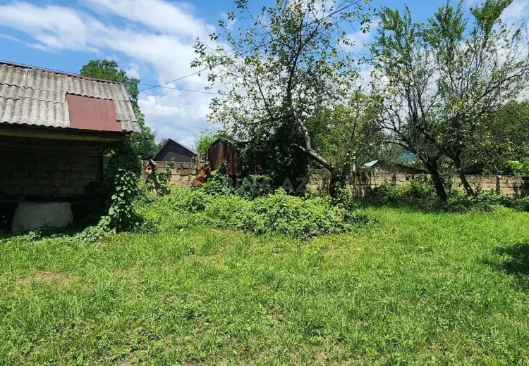 11 sot Torpaq Satılır, Qəbələ