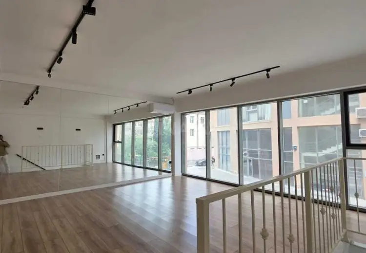 94 m² Obyekt / Ofis Kirayə (aylıq), Yasamal, Bakı