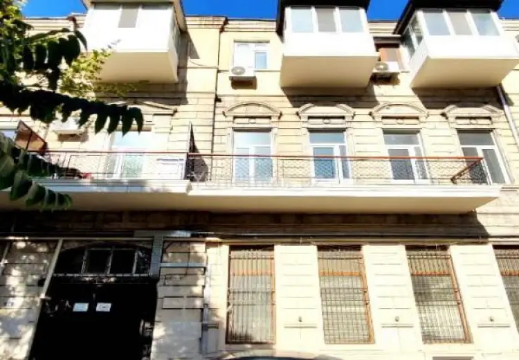 2 otaqlı mənzil Satılır, Nizami, Bakı