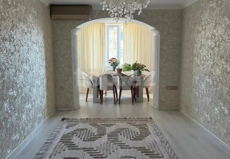 3 otaqlı mənzil , Bakı