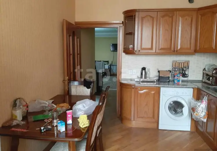 3 otaqlı mənzil , Bakı