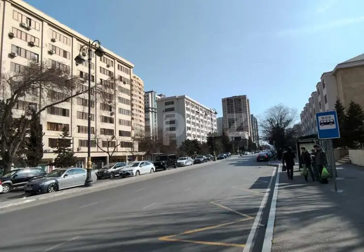3 otaqlı mənzil , Bakı