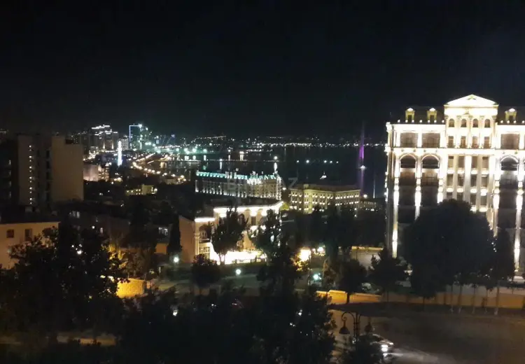 2 otaqlı mənzil Kirayə (aylıq), Səbail, Bakı