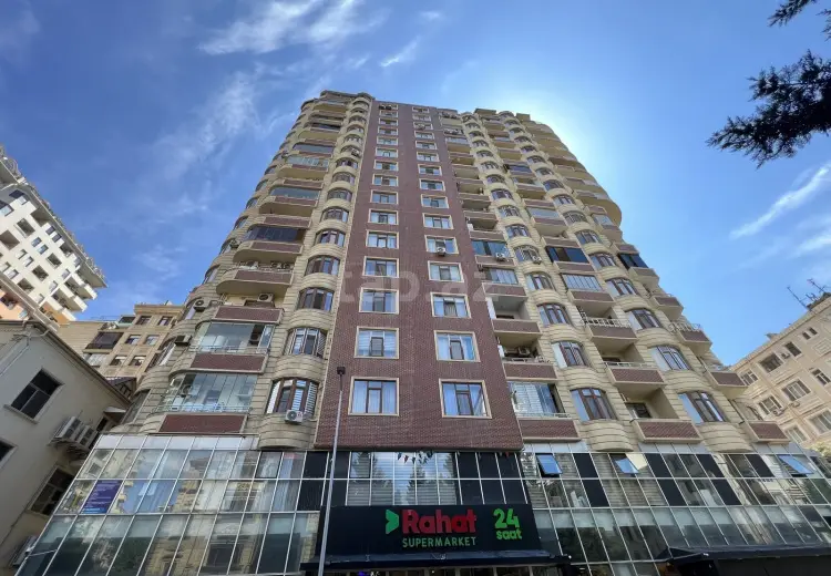 3 otaqlı mənzil , Bakı