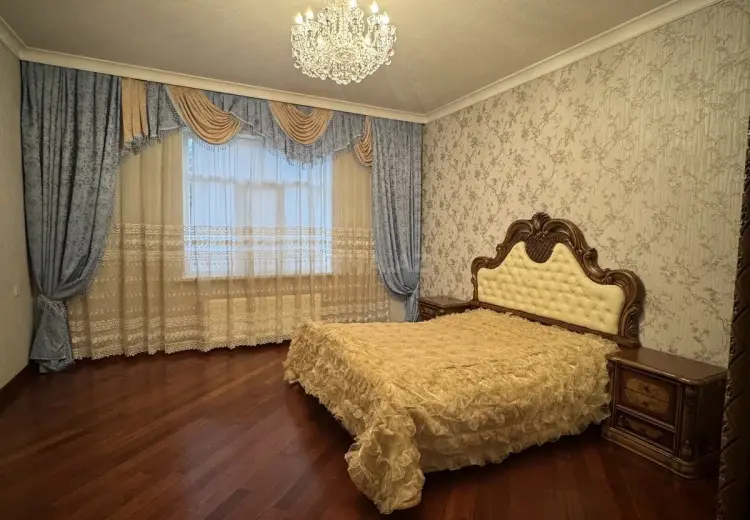 4 otaqlı mənzil Satılır, Quba