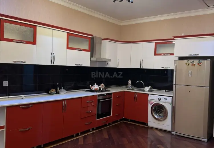 4 otaqlı mənzil Satılır, Quba