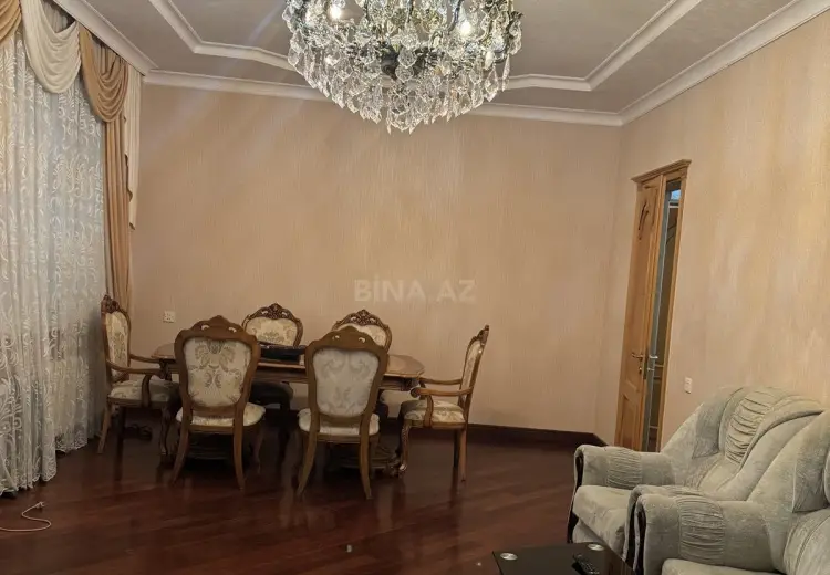 4 otaqlı mənzil Satılır, Quba