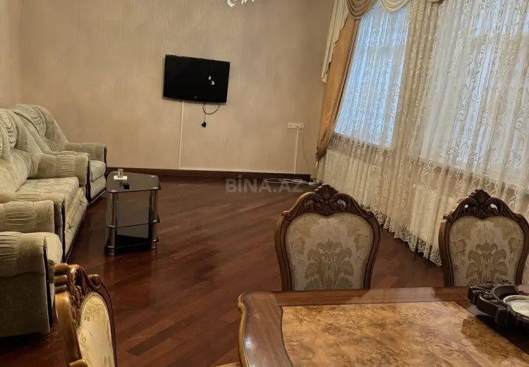 4 otaqlı mənzil Satılır, Quba