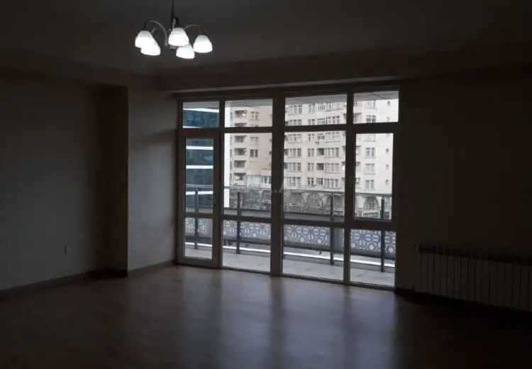 150 m² Obyekt / Ofis Kirayə (aylıq), Yasamal, Bakı
