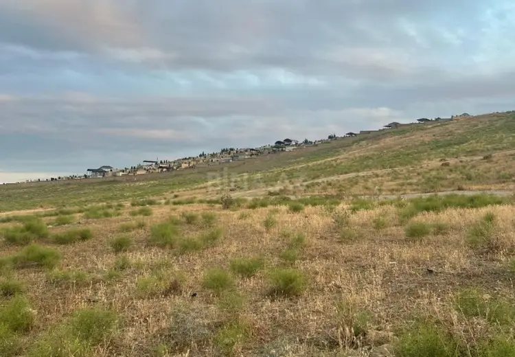 144 sot Torpaq Satılır, Abşeron