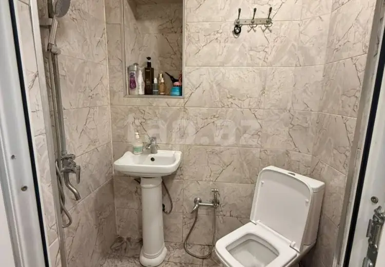 3 otaqlı mənzil , Bakı