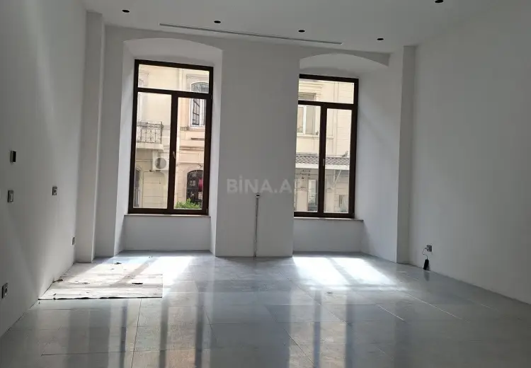 860 m² Obyekt / Ofis Kirayə (aylıq), Səbail, Bakı