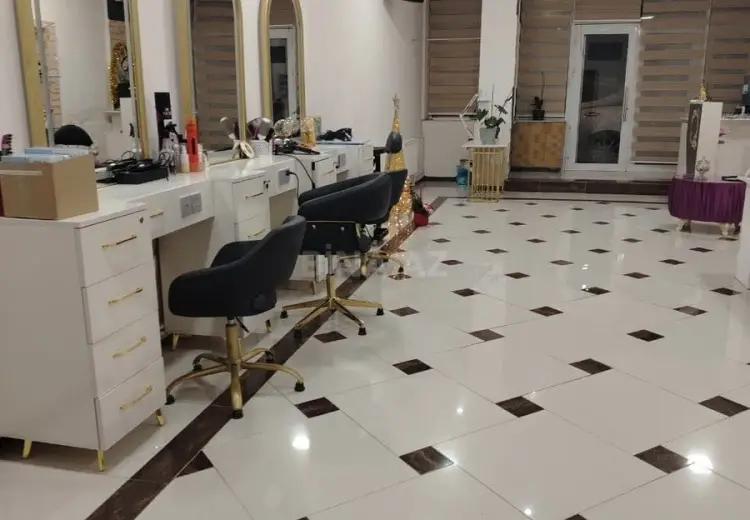98 m² Obyekt / Ofis Satılır, Yasamal, Bakı