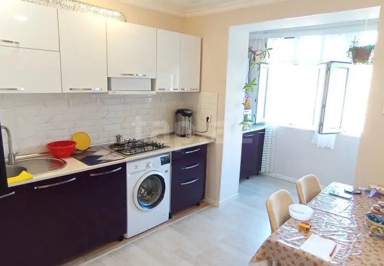 3 otaqlı mənzil Kirayə (aylıq), Bakı