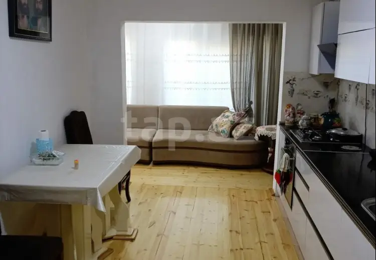 3 otaqlı mənzil , Siyəzən