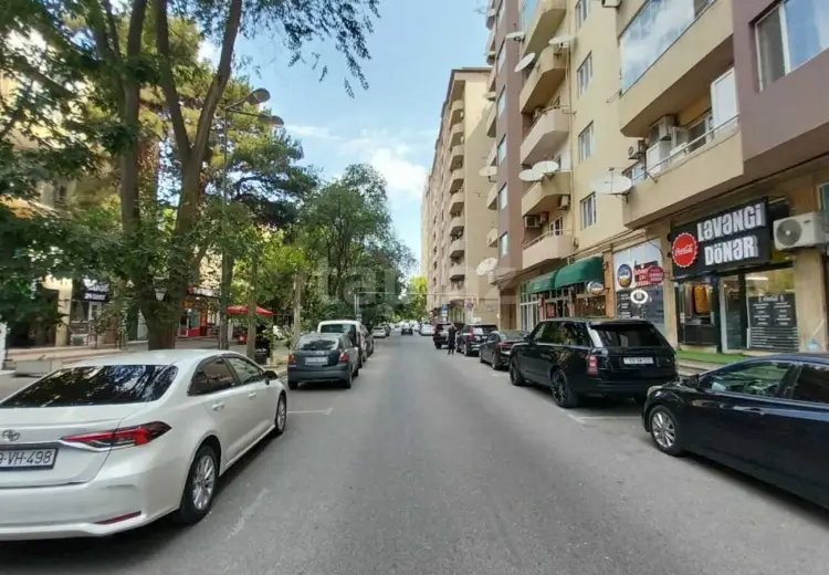 3 otaqlı mənzil , Bakı