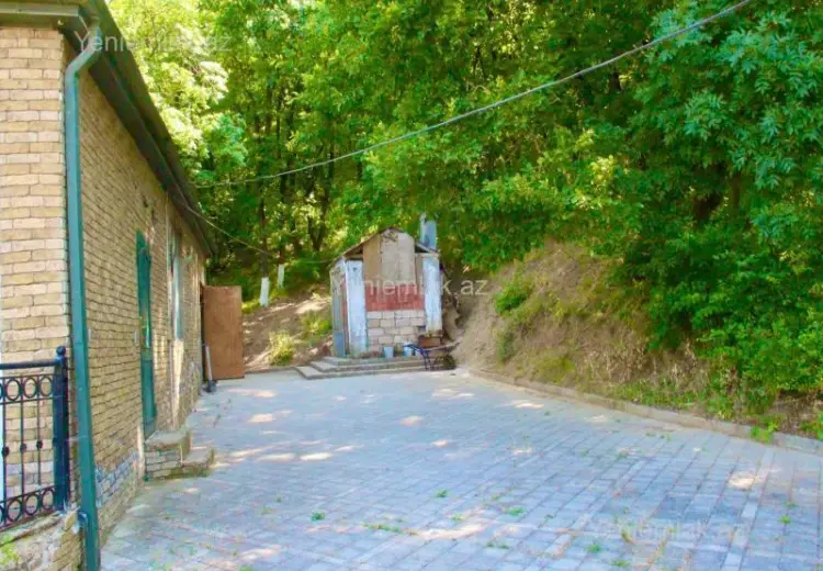 200 m² Obyekt / Ofis Satılır, Şabran