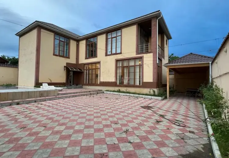 5 otaqlı mənzil Satılır, Qəbələ
