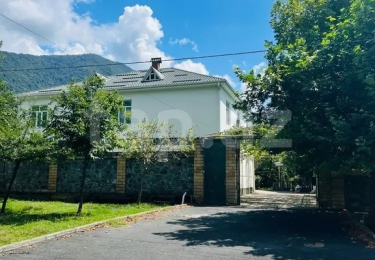 3 otaqlı mənzil , Qax