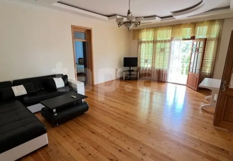 3 otaqlı mənzil , Qax