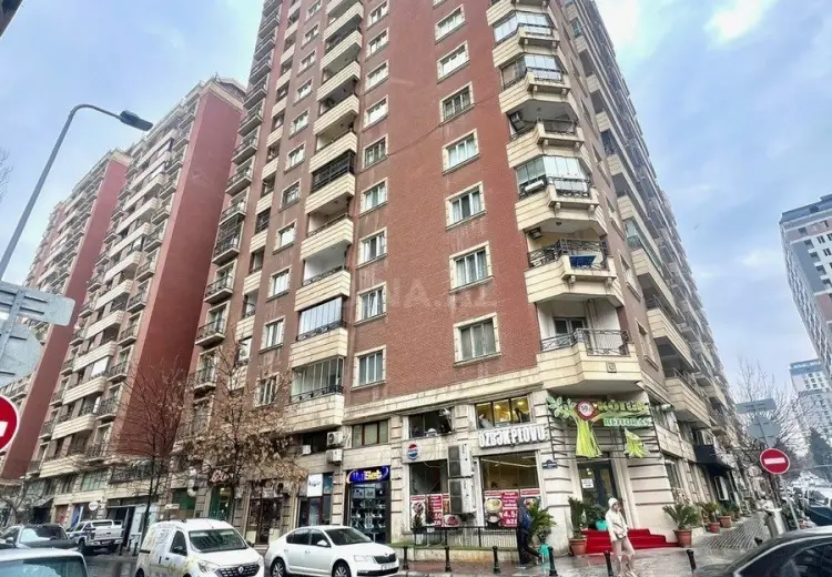 700 m² Obyekt / Ofis Satılır, Nəsimi, Bakı