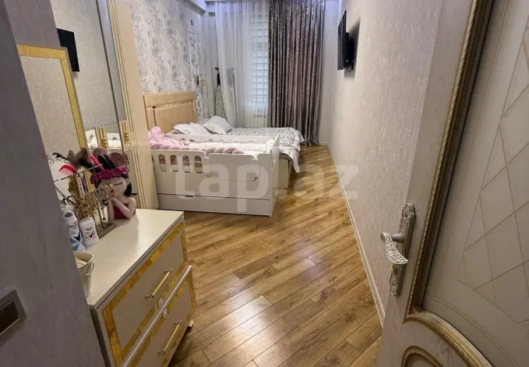 3 otaqlı mənzil , Xırdalan