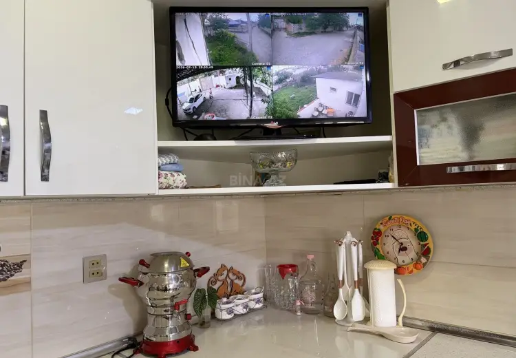 6 otaqlı mənzil Satılır, Gəncə