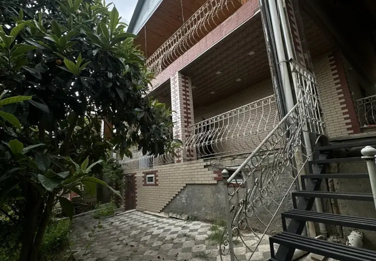 4 otaqlı mənzil Satılır, Şamaxı