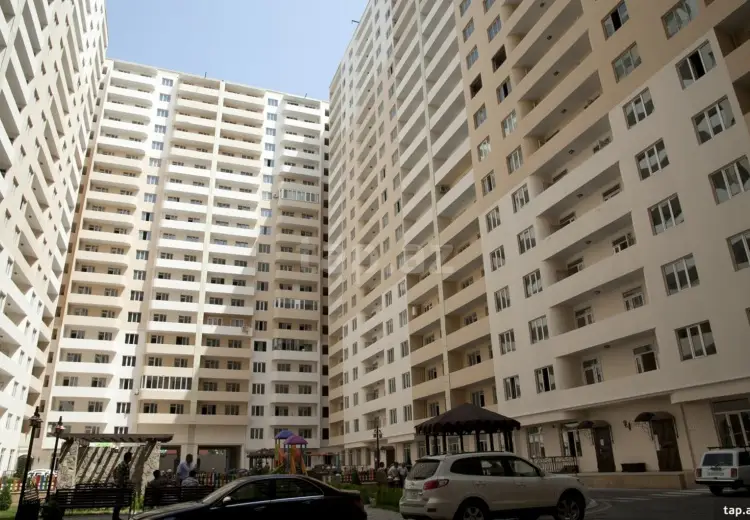3 otaqlı mənzil , Bakı