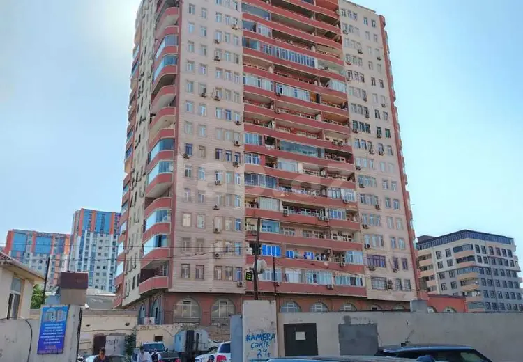 3 otaqlı mənzil , Bakı