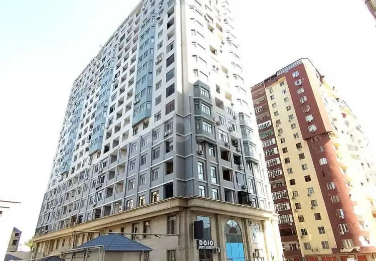 3 otaqlı mənzil , Bakı