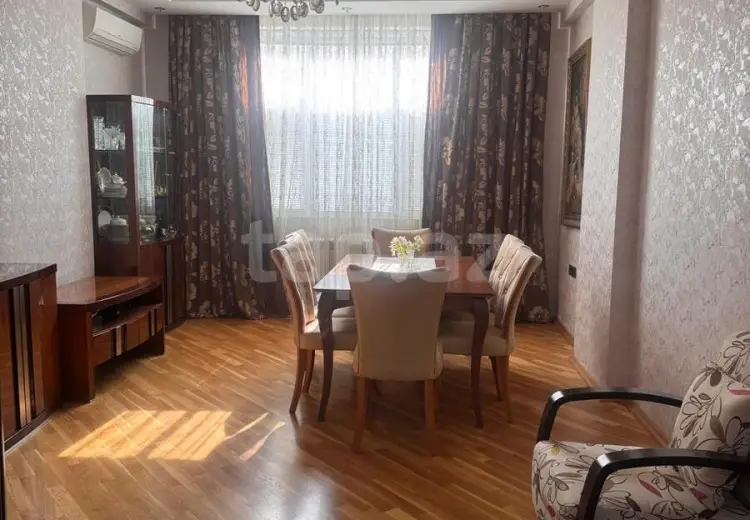 3 otaqlı mənzil , Bakı