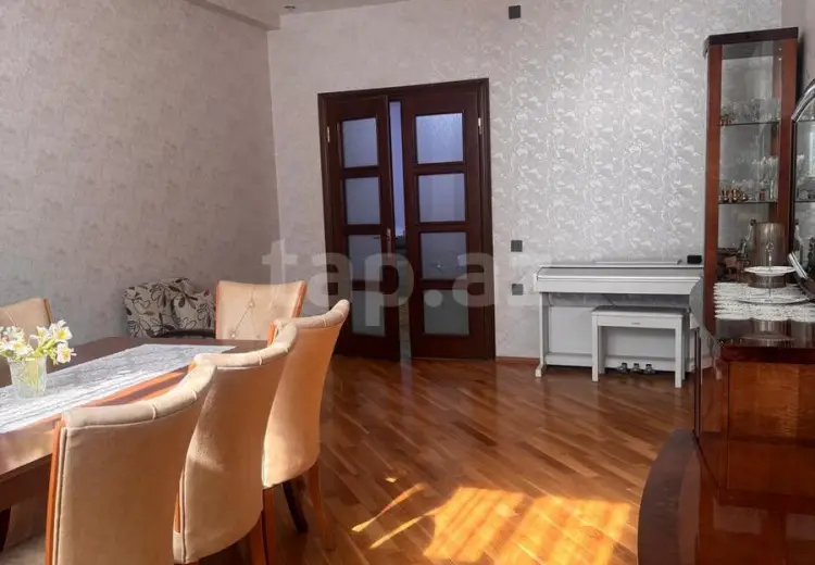 3 otaqlı mənzil , Bakı