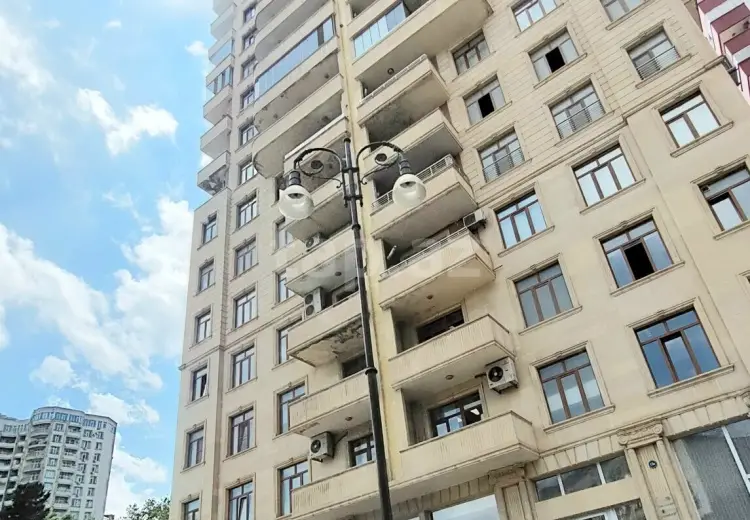 3 otaqlı mənzil , Bakı