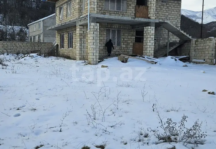 3 otaqlı mənzil , Qusar