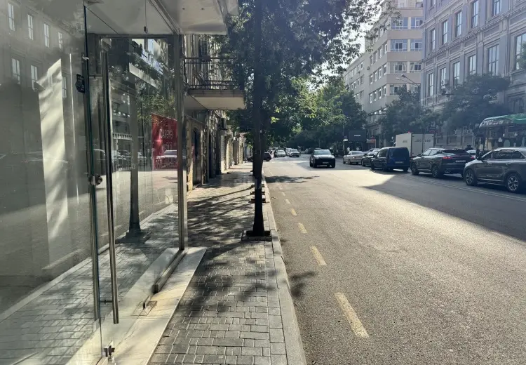 420 m² Obyekt / Ofis Satılır, Nəsimi, Bakı