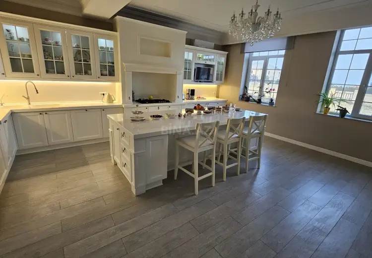 12 otaqlı mənzil Satılır, Badamdar qəs., Səbail, Bakı