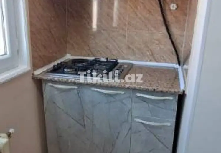 3 otaqlı mənzil Satılır,
