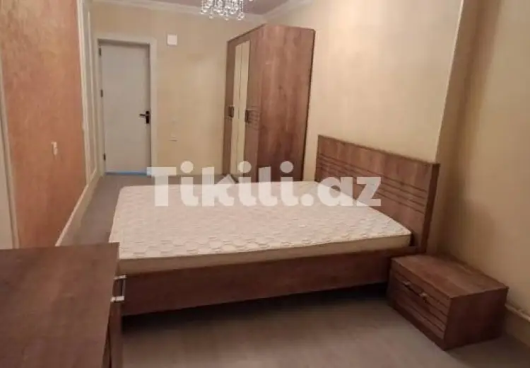 3 otaqlı mənzil Satılır,