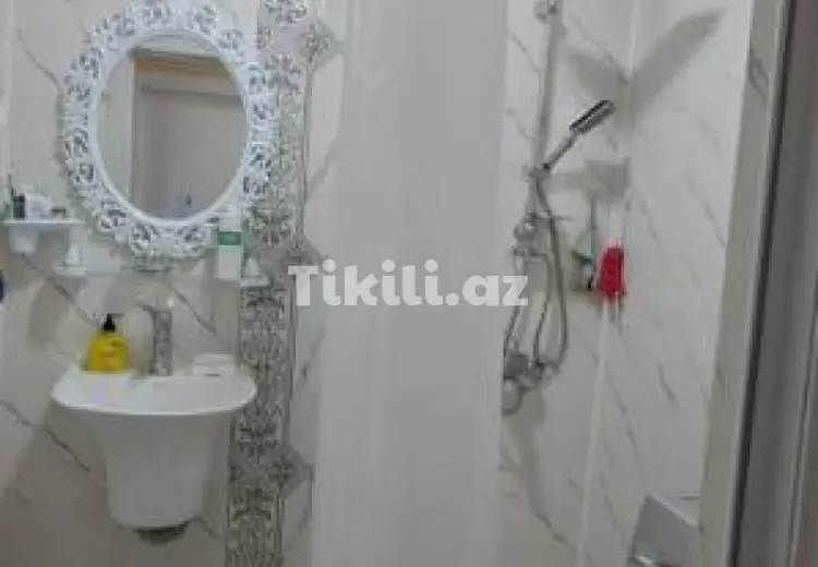 3 otaqlı mənzil Satılır,