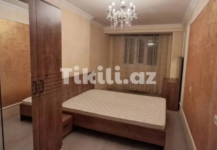 3 otaqlı mənzil Satılır,