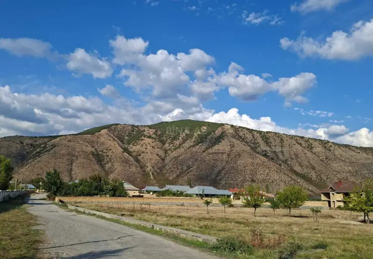 6 sot Torpaq Satılır, Şəki