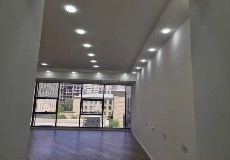 68 m² Obyekt / Ofis Satılır, Xətai, Bakı