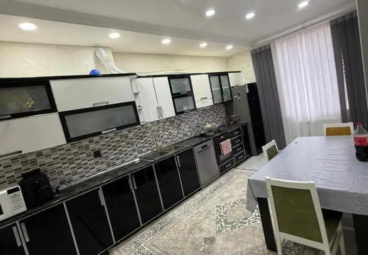 4 otaqlı mənzil Satılır, Xətai, Bakı
