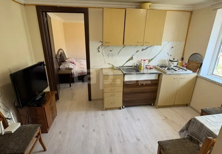 3 otaqlı mənzil , Şəki