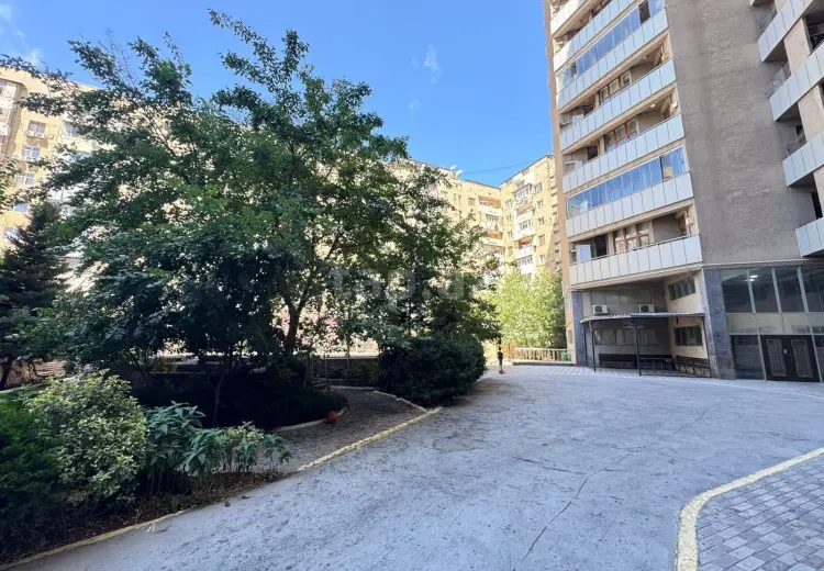 3 otaqlı mənzil , Bakı