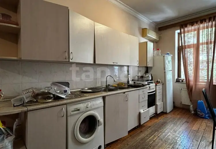 3 otaqlı mənzil , Bakı