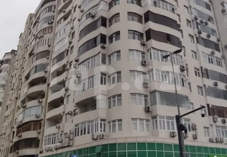 3 otaqlı mənzil , Bakı