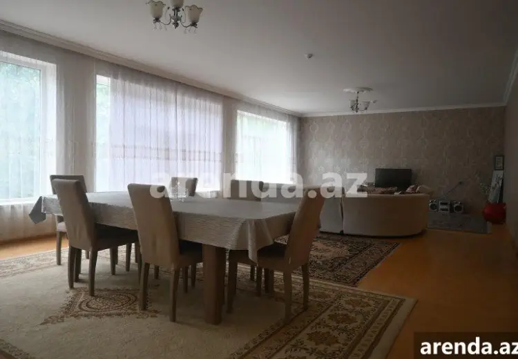 378 m² Obyekt / Ofis Satılır, Quba